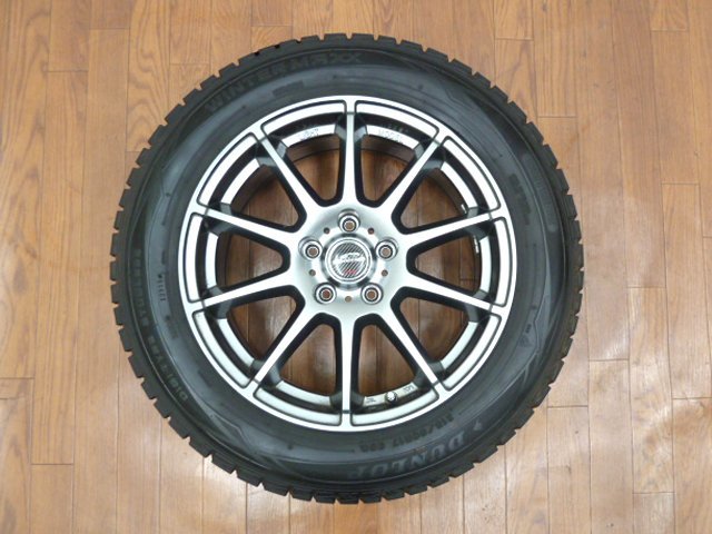 ダンロップ スタッドレスタイヤ 4本 WINTER MAXX WM01 17インチ 2018年