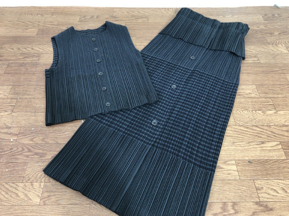 100%新品，2026 D031M003 ISSEY MIYAKE イッセイ ミヤケ ノースリーブ セットアップ(ジャケット、上着)｜売買されたオークション情報、yahooの商品情報をアーカイブ公開 - オークファン 女性用