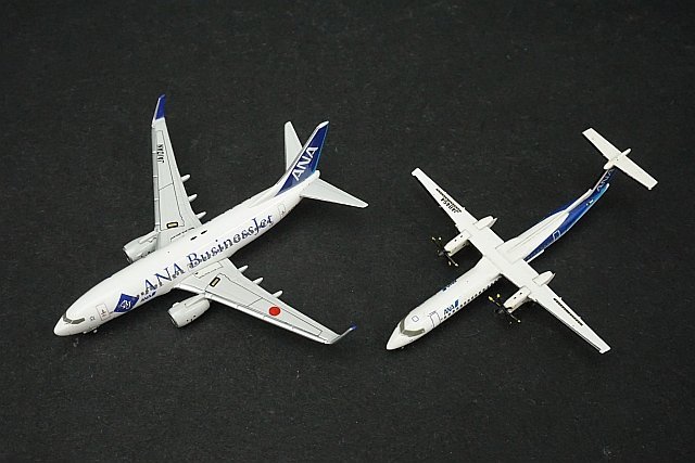 ☆ 全日空商事 1/500 B737-700ER ANA ビジネスジェット JA10AN / DHC-8