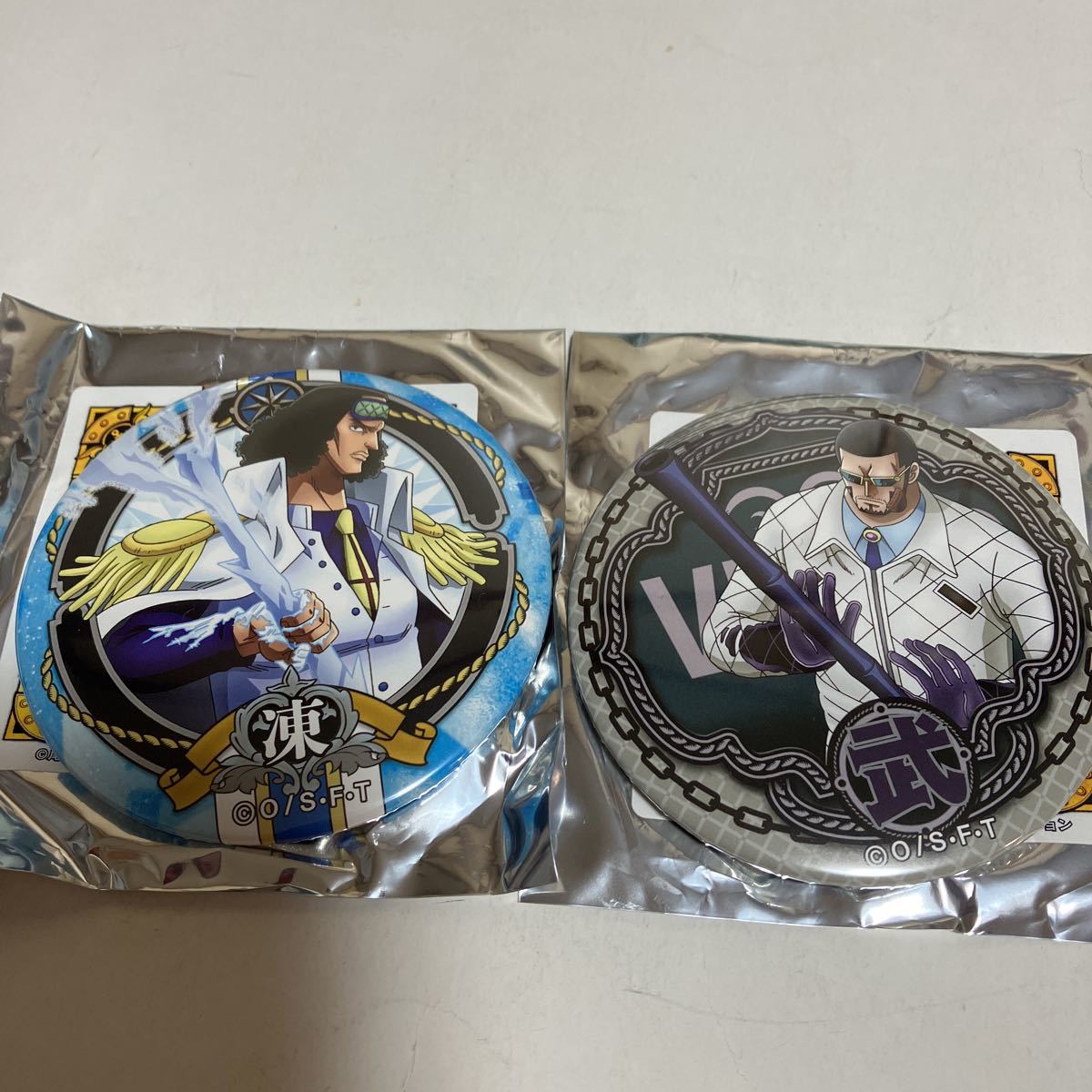 ONE PIECE ワンピース 輩缶バッジ MARINE クザン ヴェルゴ 海軍 麦わら 