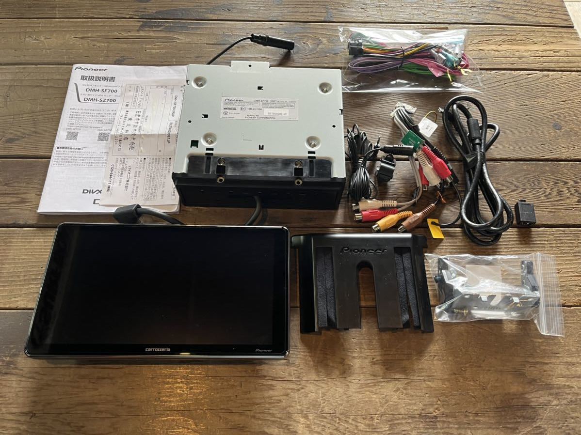 美品！DMH-SZ700 （Pioneer DMH-SZ700 Apple CarPlay対応 読み替える）
