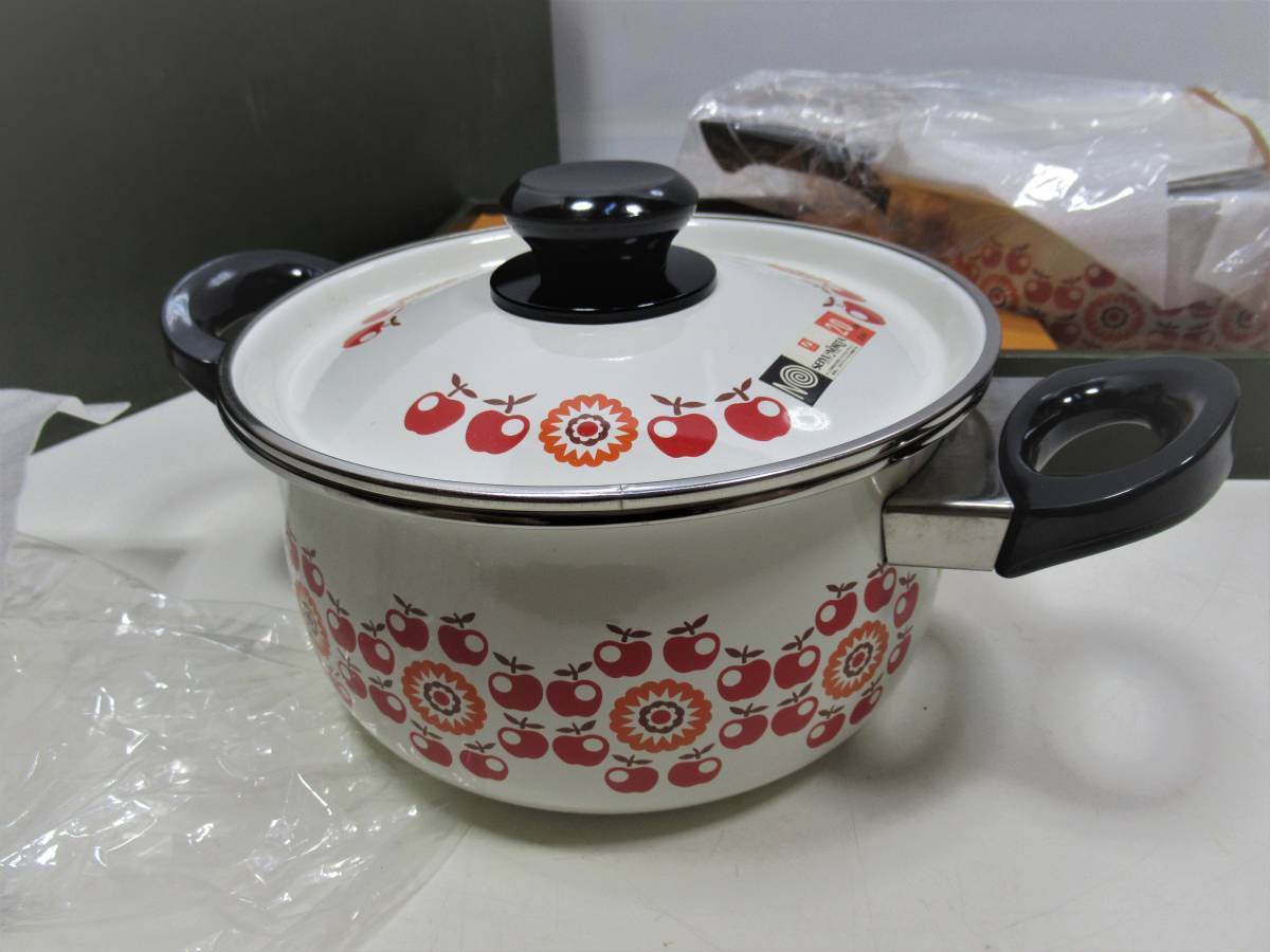 キッチン・食器 未使用 日軽エーゼット 両手鍋 20cm 22cm 2個昭和