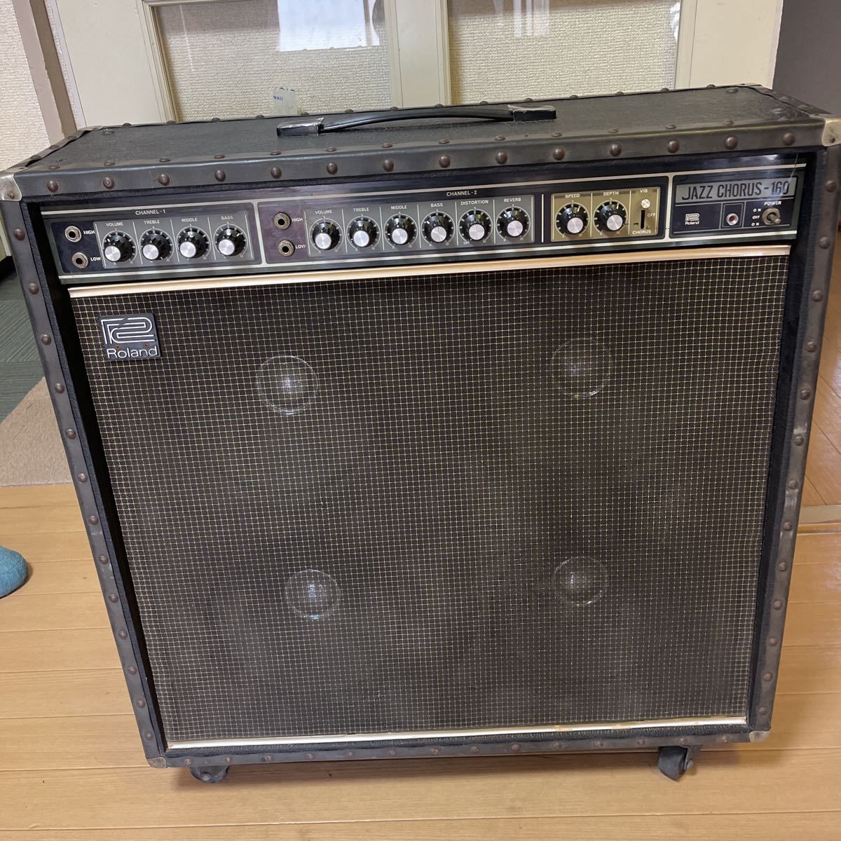 Roland Jazz Chorus 160 引取 OK