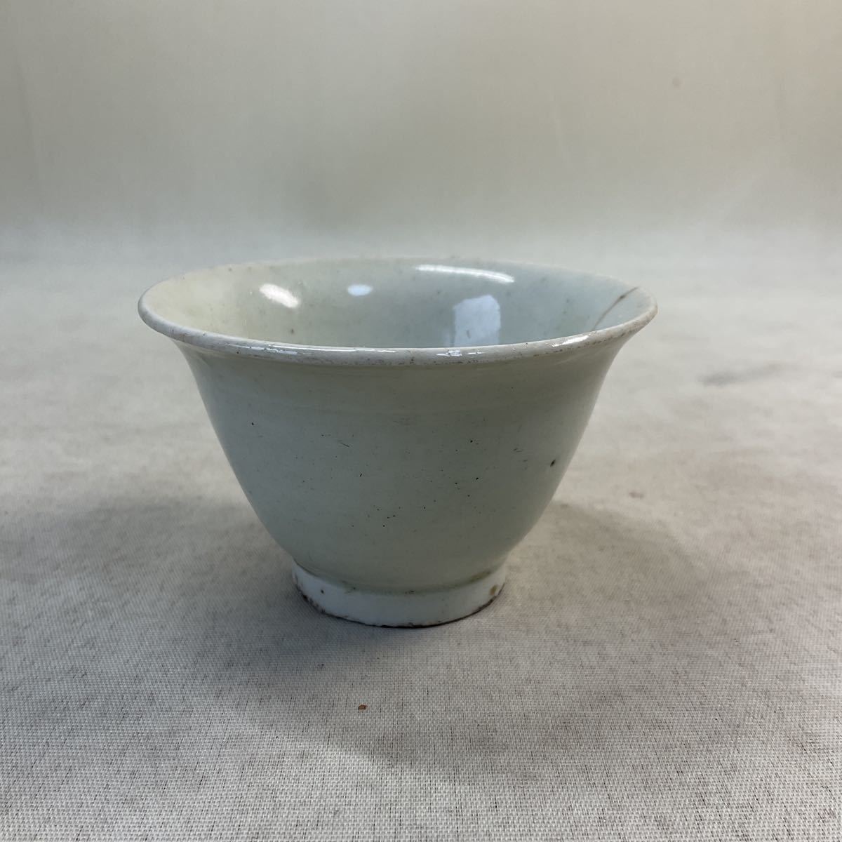 古伊万里 初期伊万里 白磁 盃 ぐい呑 酒器 李朝白磁 ？ 蕎麦猪口 酒器