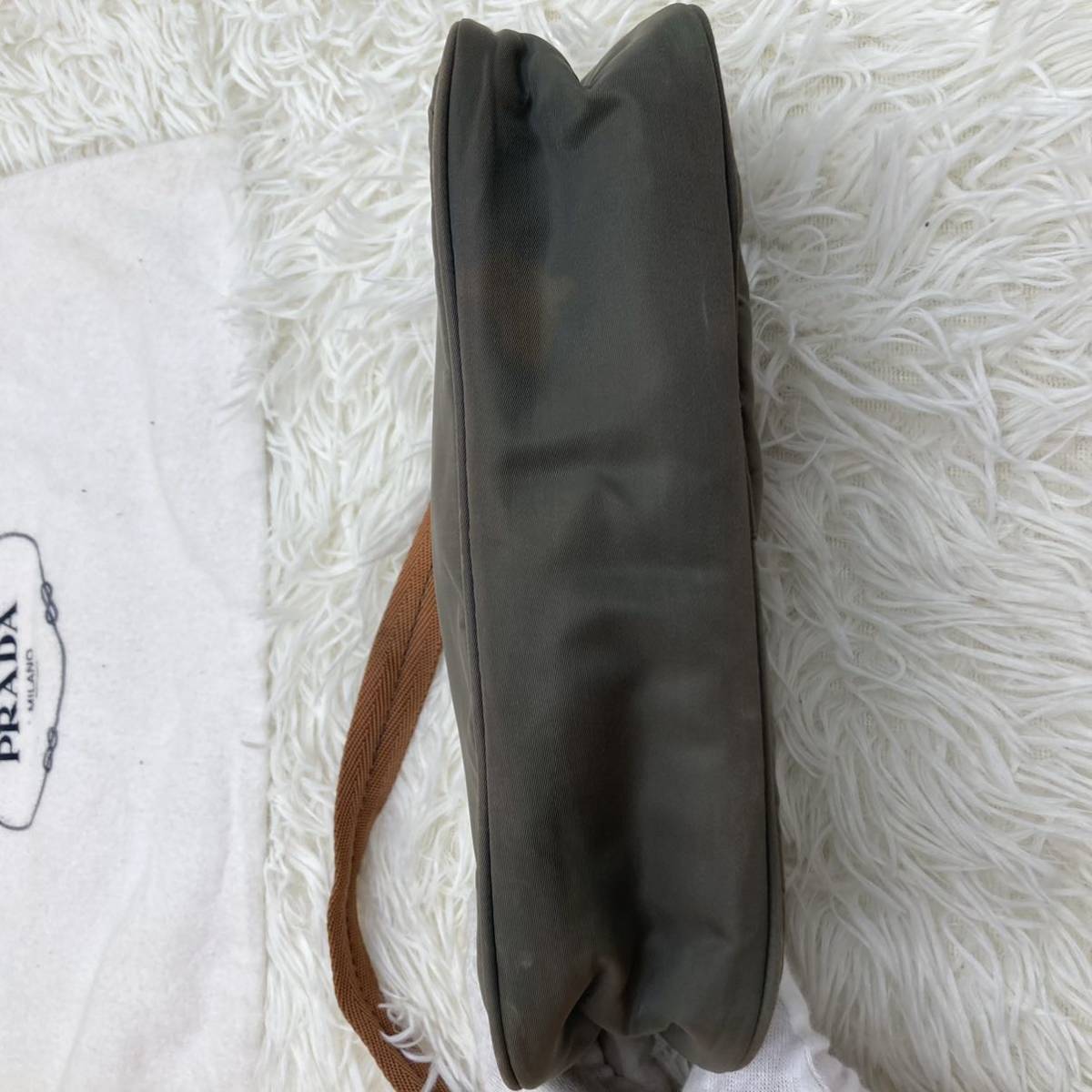 1円 【超人気】PRADA プラダ アクセサリーポーチ ナイロン 三角 