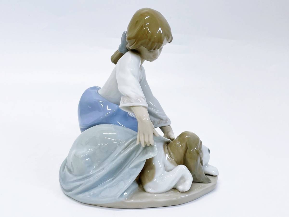 美術品・アンティーク・コレクション LLADRO 風邪をひかないように