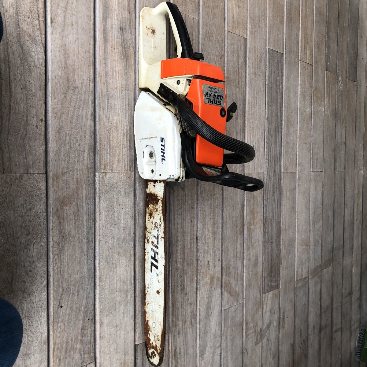 STIHL スチール チェーンソー 024AVEQ 42cc スチール エンジン 