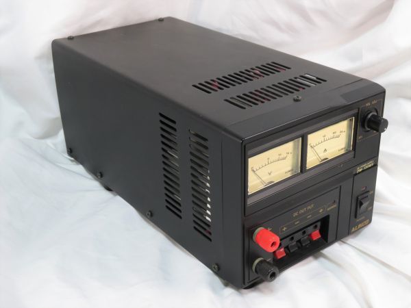 アルインコ DM-130MV 32A 直流安定化電源 AC100V→DC13.8V トランス式