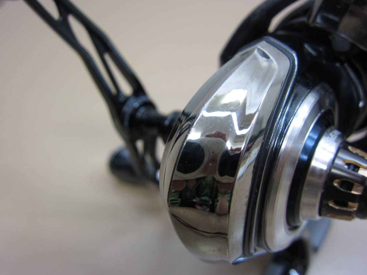 K123[06](リール) 中古品 DAIWA/ダイワ 18イグジスト LT3000-XH/箱入り