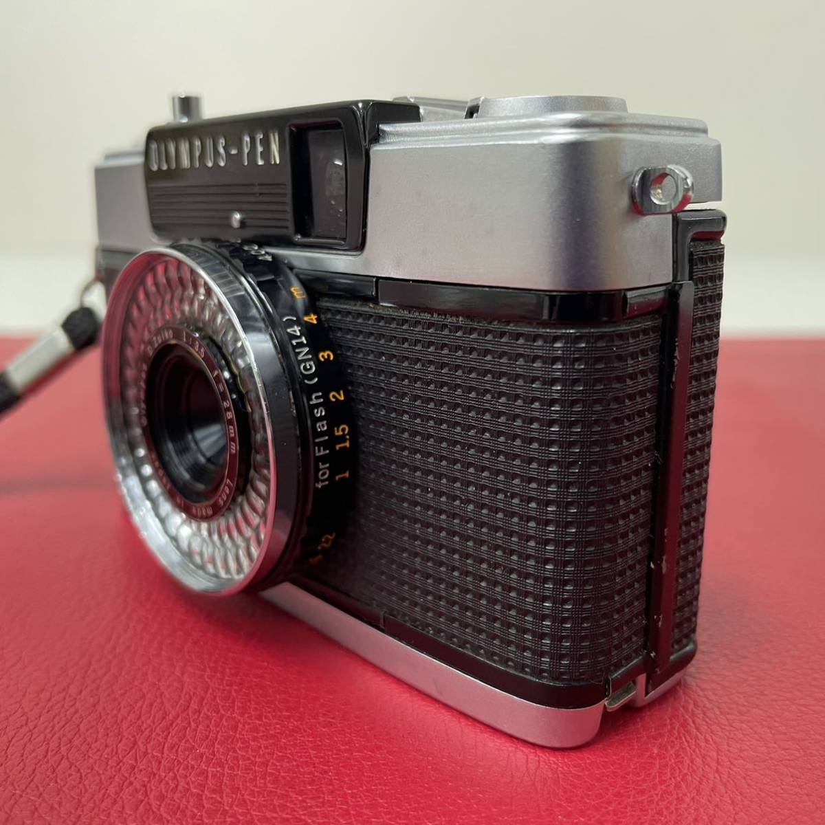 Olympus Pen EE-3 with Bag – Film Supply Club