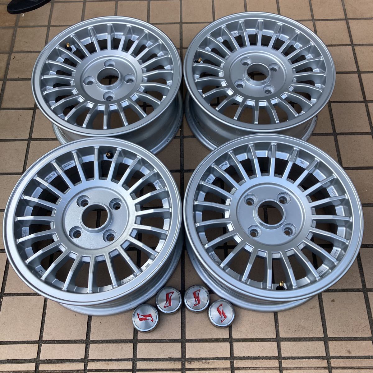 DR30 純正 ホイール 鉄仮面 4本(日産用)｜売買されたオークション情報 