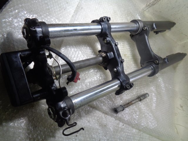 CB1100F フロントフォーク，ステム，バーハン トップブリッジ 39φ (CB900F，CB750F，CB1100R)