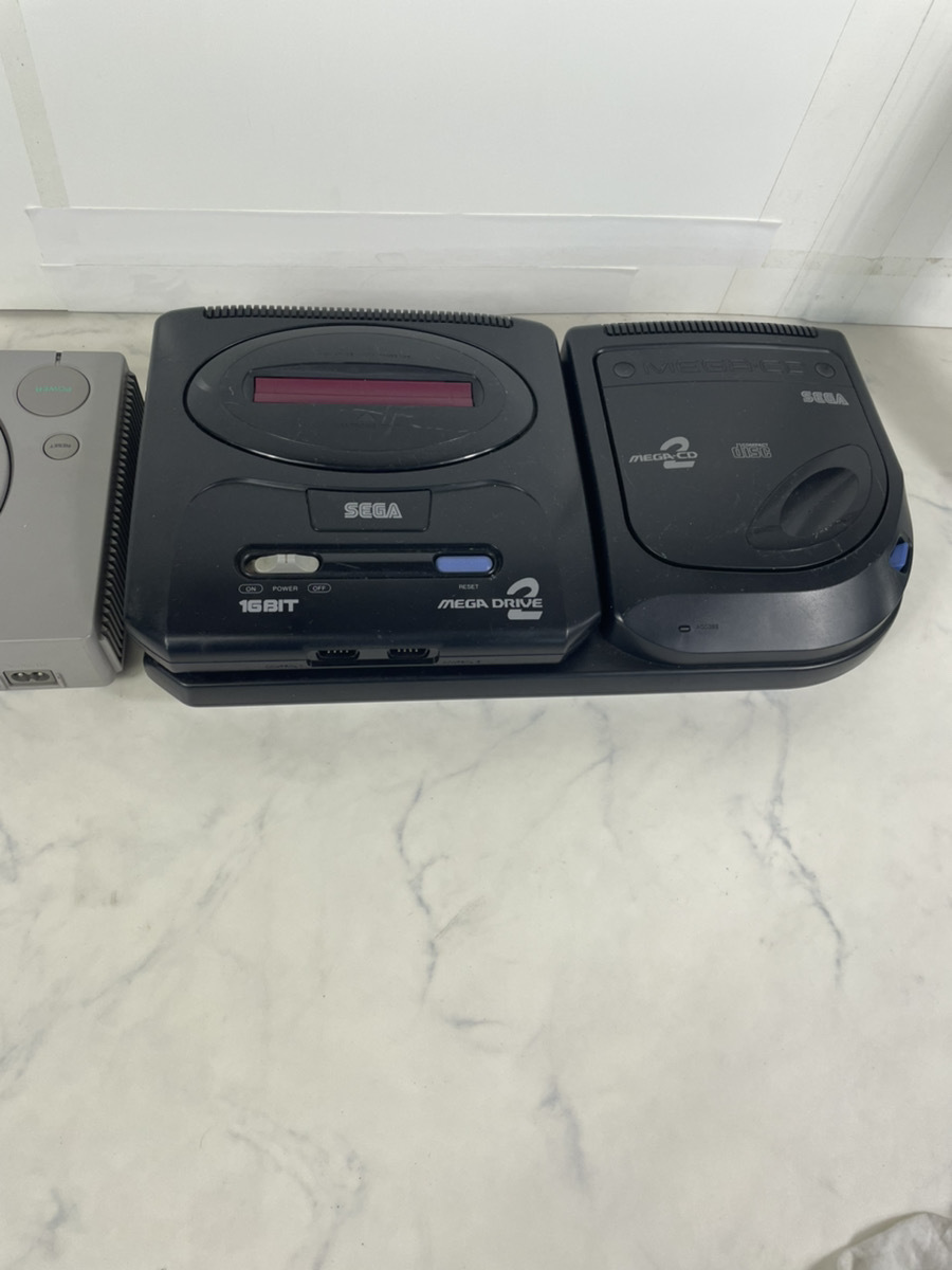  1円スタート 懐かしのゲーム機おまとめセット ファミコン/スーパーファミコン/プレステ/V SATURN/MEGA Drive2(本体)｜売買されたオークション情報、yahooの商品情報をアーカイブ公開 - オークファ 本体、アクセサリー