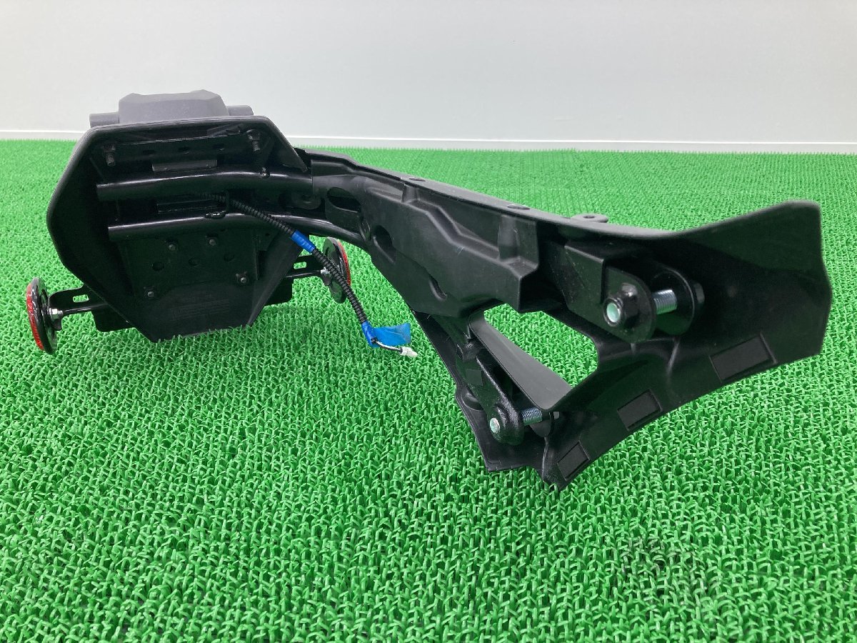 GSX-S1000Sカタナ リアフェンダー 63121-07L スズキ 純正 中古 バイク
