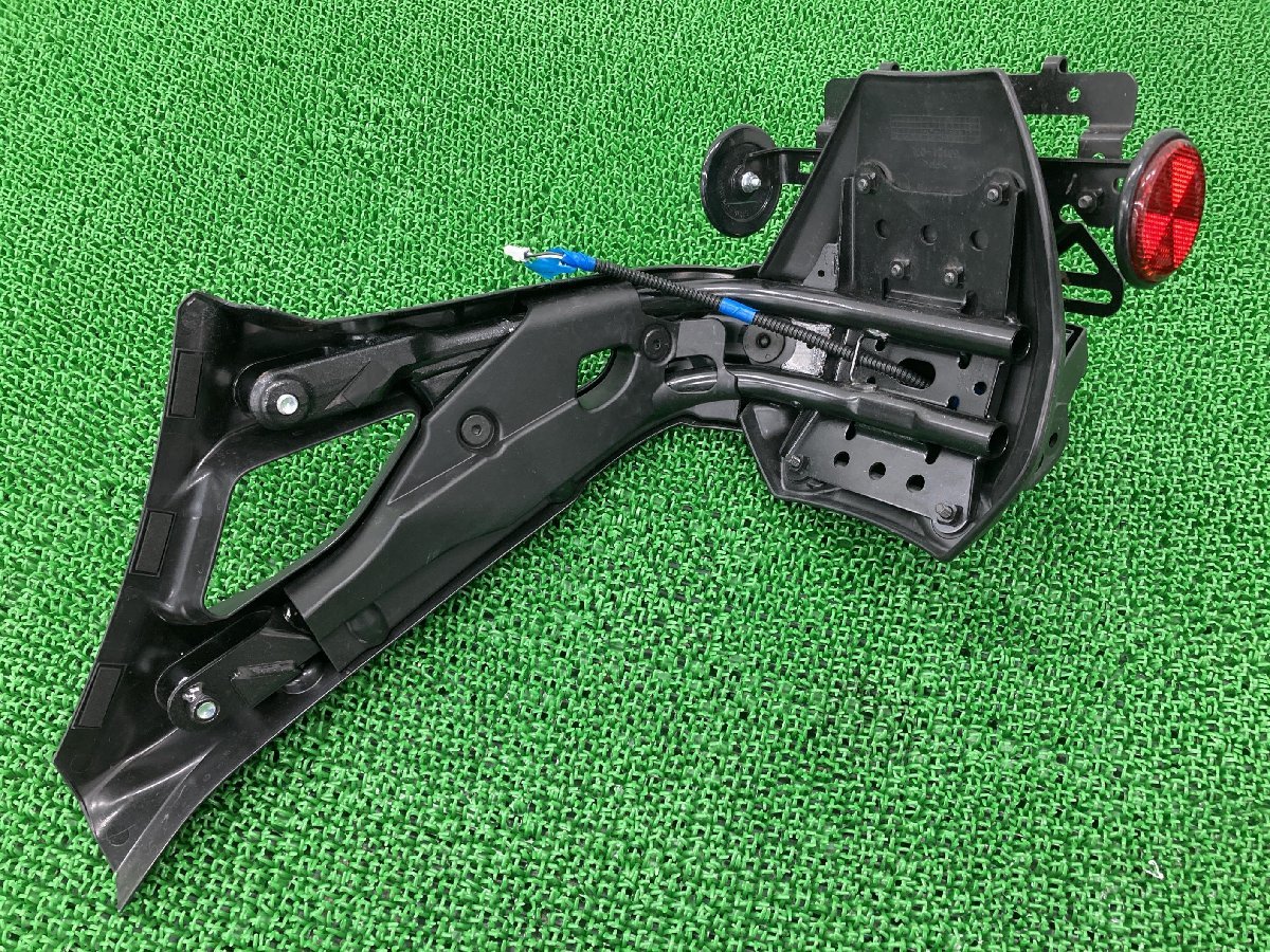 GSX-S1000Sカタナ リアフェンダー 63121-07L スズキ 純正 中古 バイク