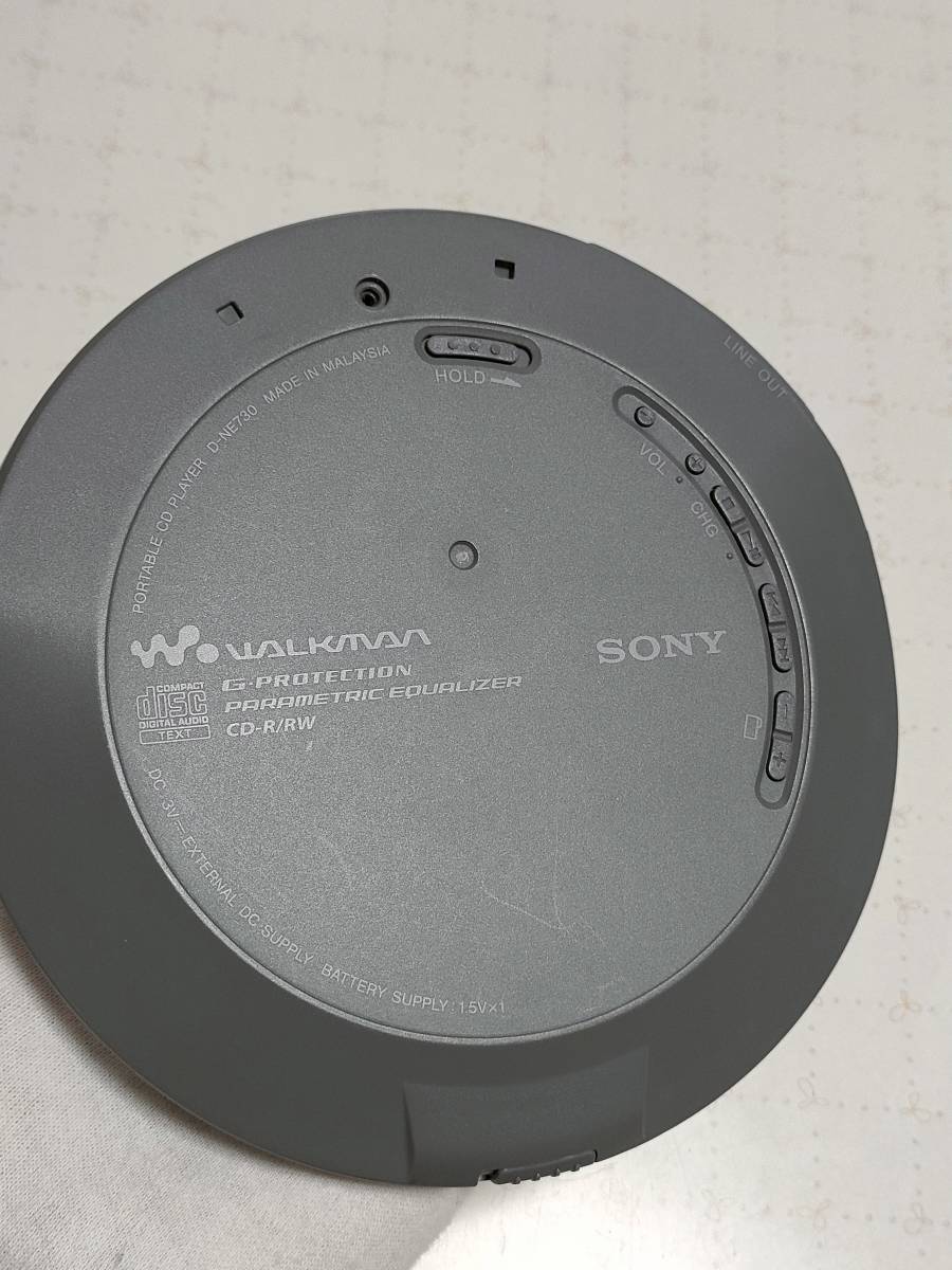 得価，最新作 ソニー SONY CD WALKMAN D-NE730 CDウォークマン シルバー