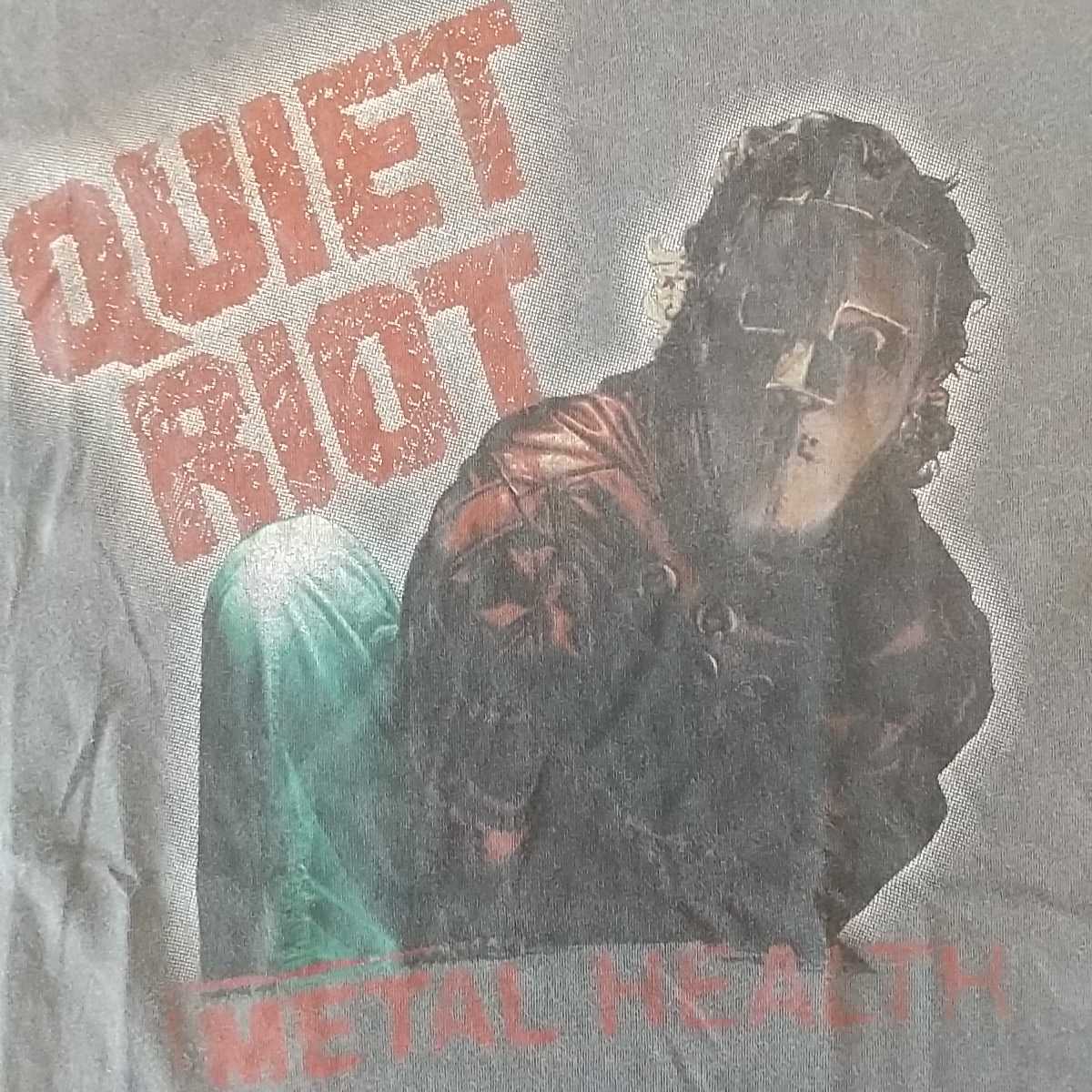 クワイエット・ライオット 【正規品】 Quiet Riot ロックTシャツ 薄い 
