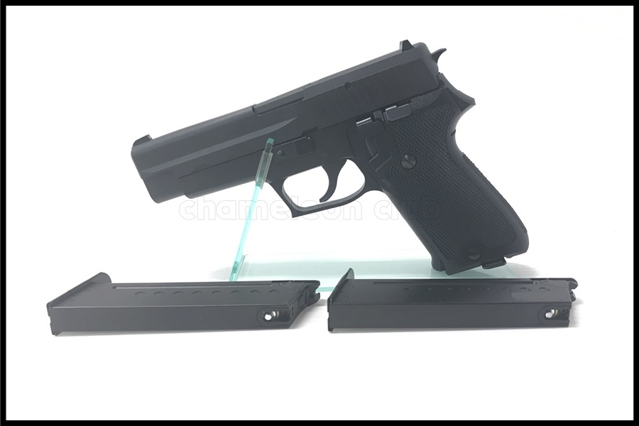 東京)タナカ SIG P220 IC 陸上自衛隊9mm拳銃 ガスブローバック 予備