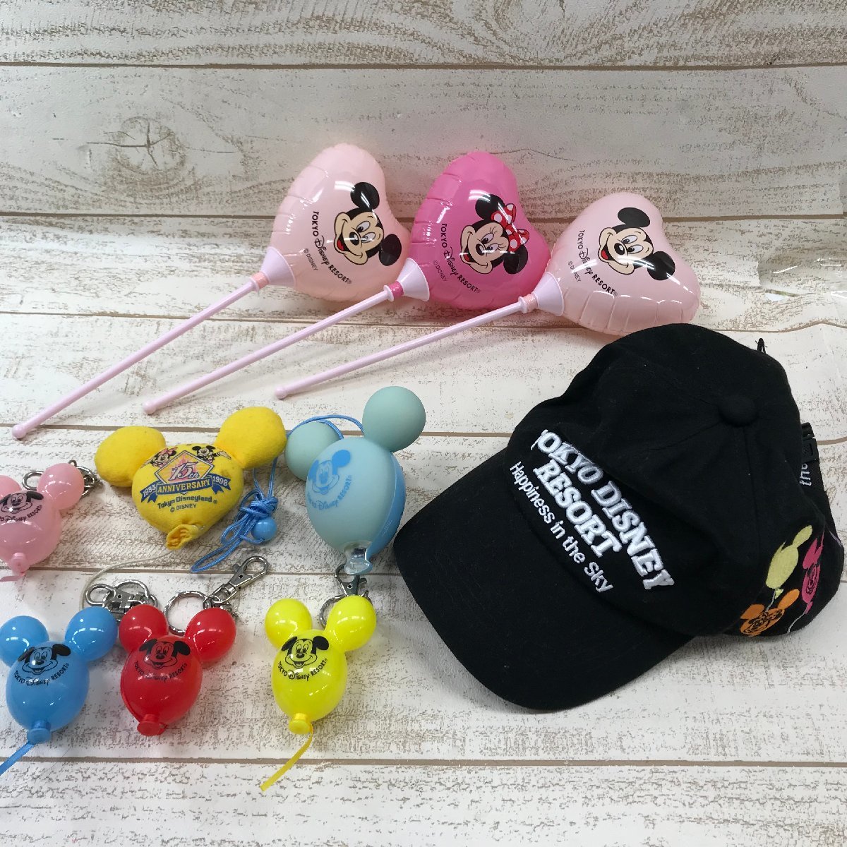 ディズニー 風船の値段と価格推移は 1件の売買情報を集計したディズニー 風船の価格や価値の推移データを公開