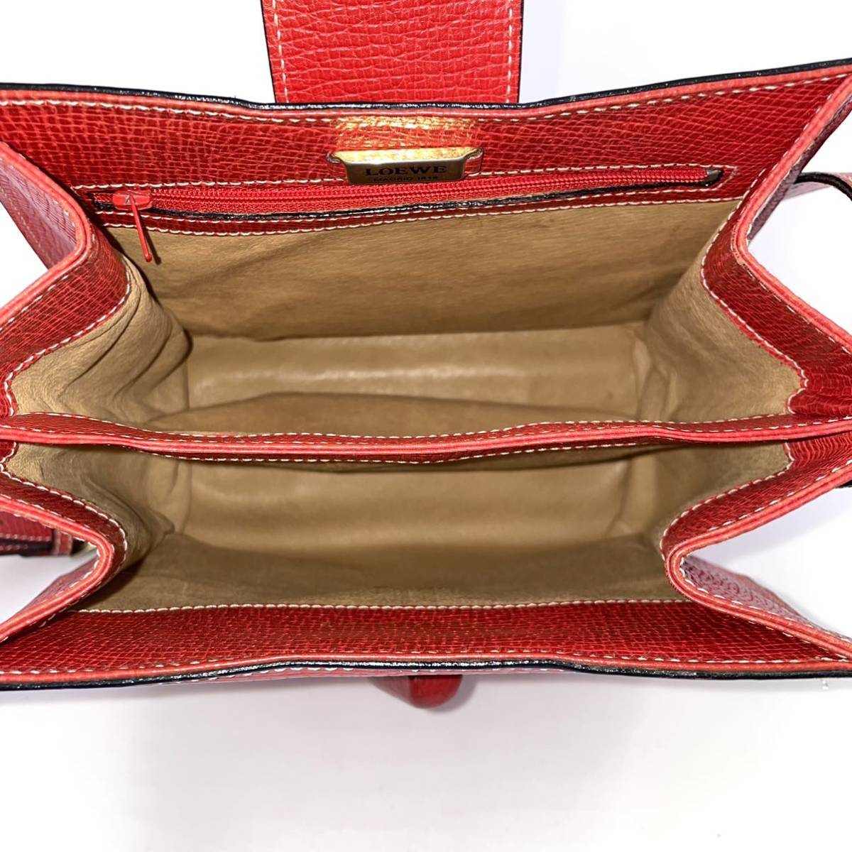美品】LOEWE ロエベ ショルダーバッグ 肩掛け 斜めがけ可 パーティ 