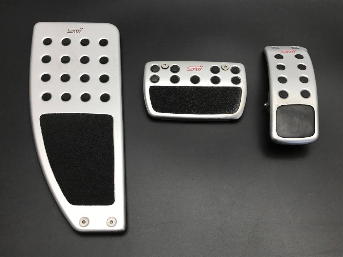 人気セール，定番人気 レガシィ ツーリングワゴン B4 BR BM STi AT ペダル カバー パッド アクセル ブレーキ フットレスト /即納(スバル用)｜売買されたオークション情報、yahooの商品情報をアーカイブ公開 - オークフ スバル用