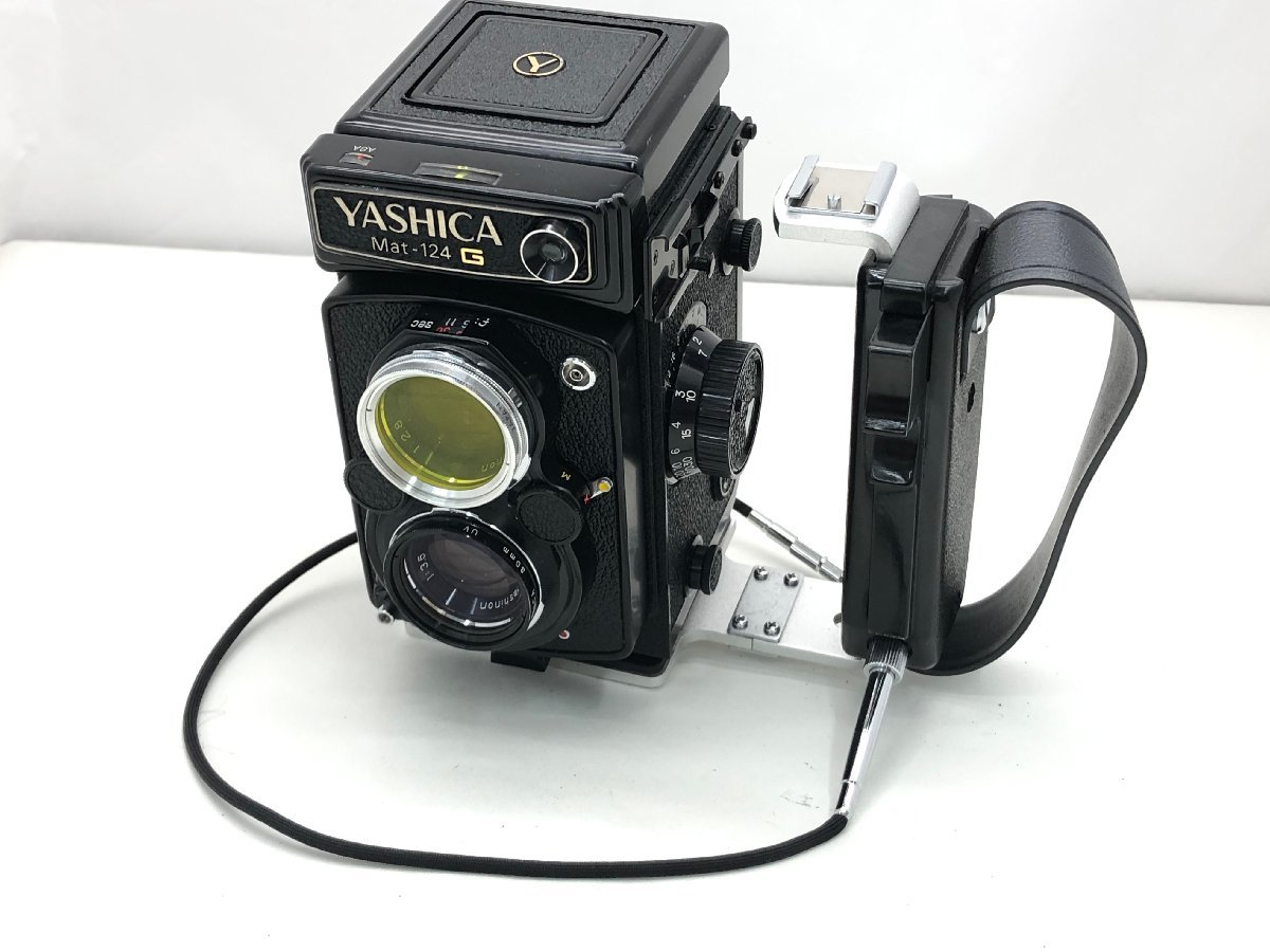 ジャンク品のYASHICA Mat-124 G YASHICA Mat-124 G/1:2.8 f=80㎜ 二眼レフカメラ ジャンク 中古