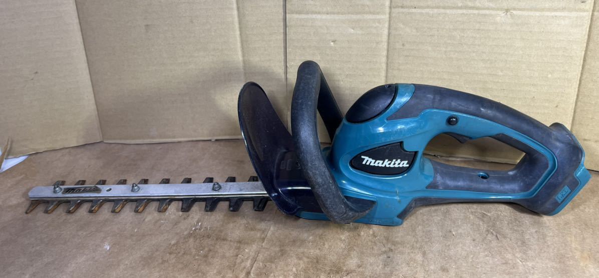 お買い得 P019E makita マキタ 300mm 充電式生垣バリカン MUH305D 18V 本体のみ 通電確認済み(刈払機)｜売買されたオークション情報、yahooの商品情報をアーカイブ公開 - オークファン 刈払機