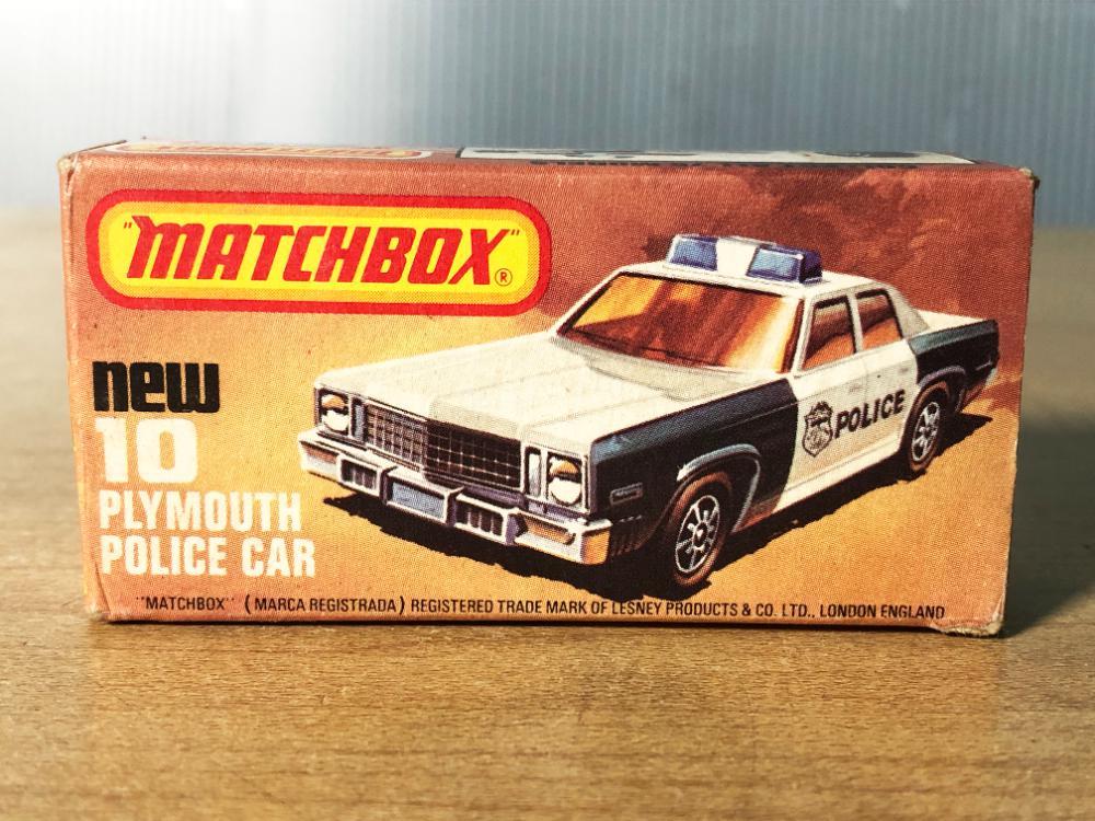 ◎☆新品未使用☆MATCHBOX マッチボックス NEW 10 PLYMOUTH POLICE CAR