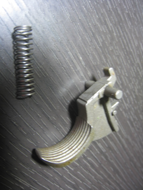 スーパー9系　スチールトリガー&専用スプリング　マルコシ、マツシロ等に　非常に希少です。