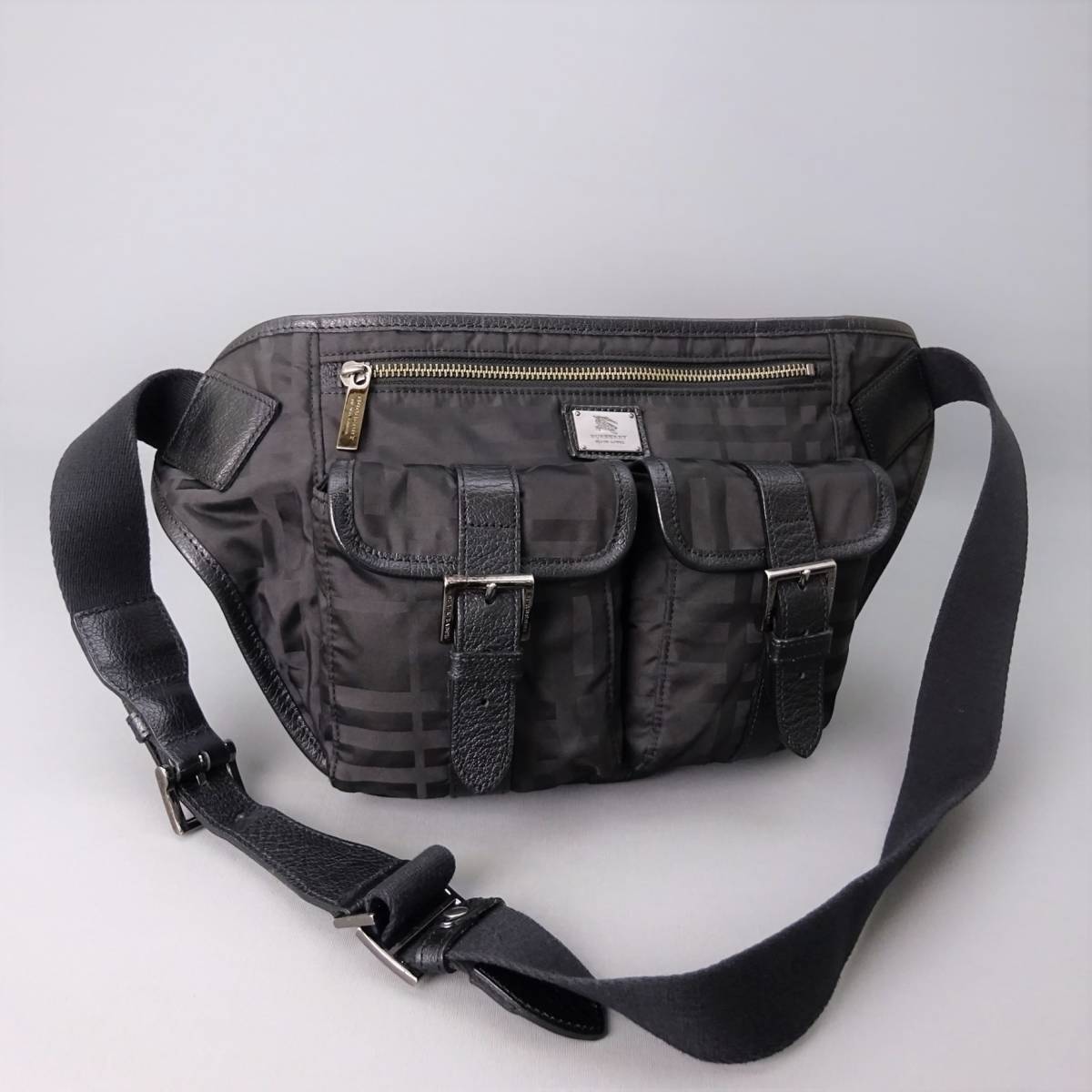 本物良品□バーバリー□ブラックノバチェックナイロン/レザー