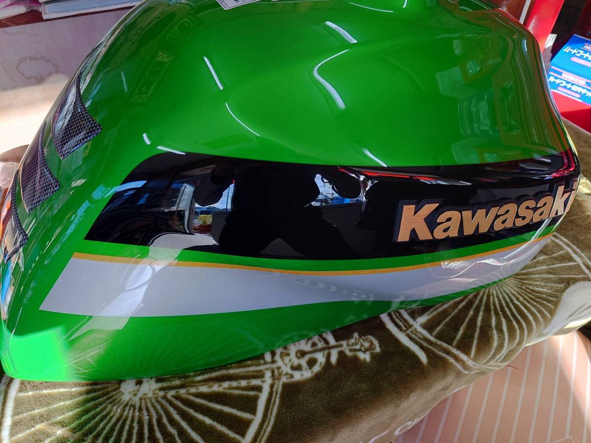 KAWASAKI カワサキ ZRX1200 DAEG ダエグ 純正タンク 中古 2013年式