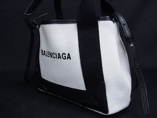 極 BALENCIAGA バレンシアガ 528655 ネイビーカバスXS 極 BALENCIAGA バレンシアガ 528655 ネイビーカバスXS