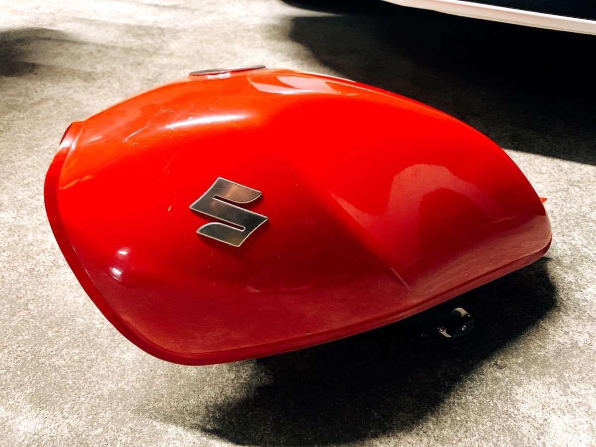 gs50 タンク 美品 GS50 純正タンク 赤 オリジナルカラー SUZUKI 検索 