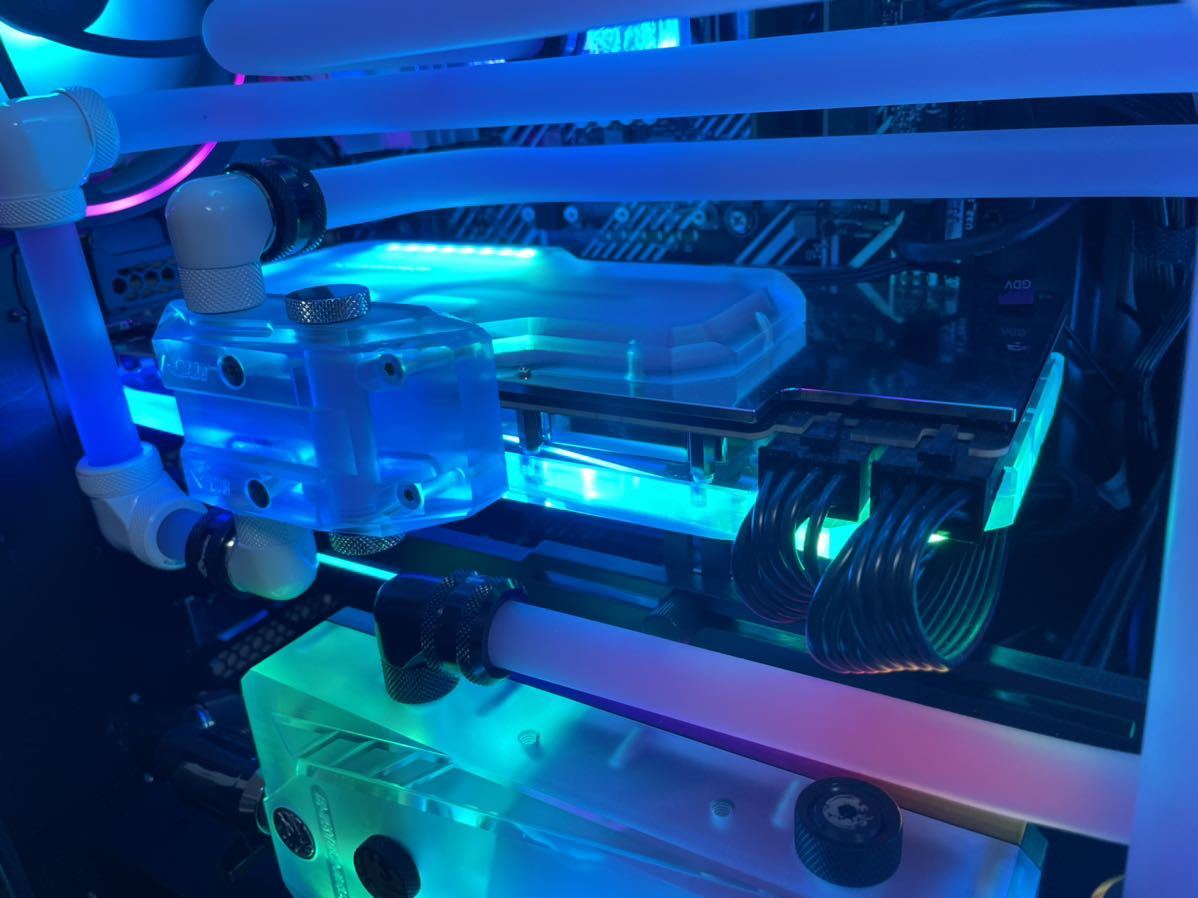MSI RTX 3080 VENTUS 3X 水冷仕様 RTX 0 10G MSI、トリプルファンでOC仕様
