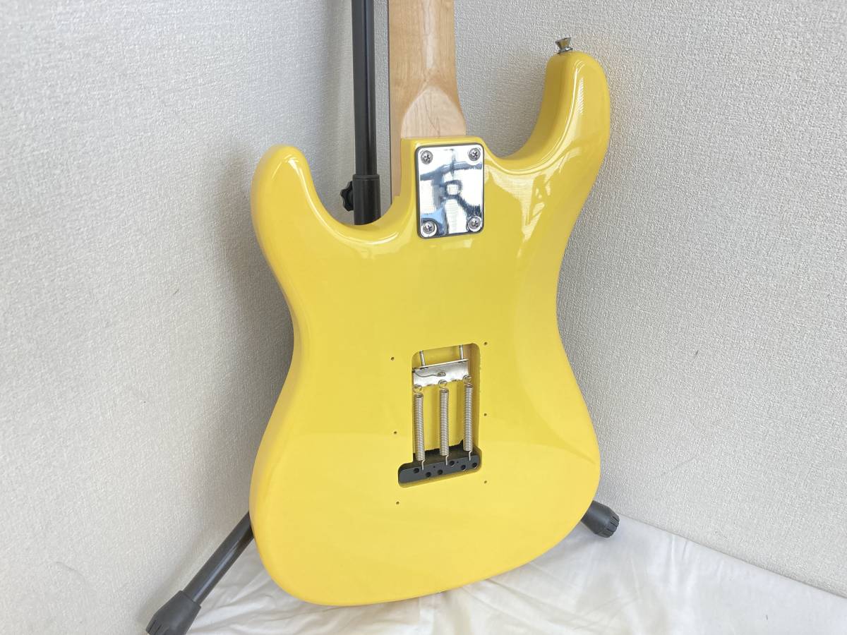 IE116 O Playtech プレイテック 型番不明 Yellow エレキギター ケース