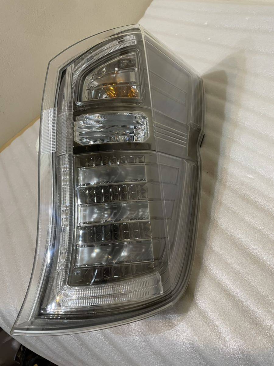 人気セール，送料無料 ステップワゴンスパーダRK5 テールランプ 後期 右 STANLEY Ｗ0587 品番33500-SZW-J31(テールライト)｜売買されたオークション情報、yahooの商品情報をアーカイブ公開 - オークファン ホンダ用