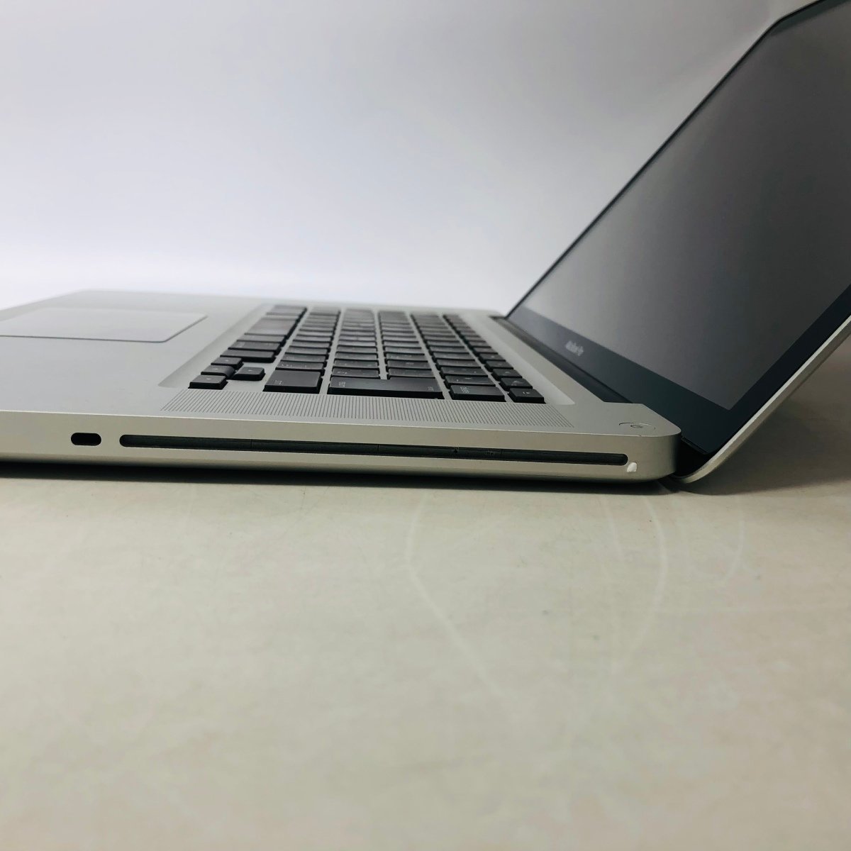 ジャンク MacBook Pro 15インチ (Early 2011) Core i7 2.2GHz/8GB