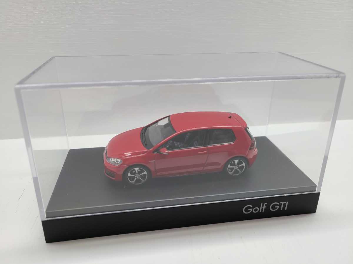 1/43 フォルクスワーゲンVW ゴルフ7ディーラー品ミニカーブラック