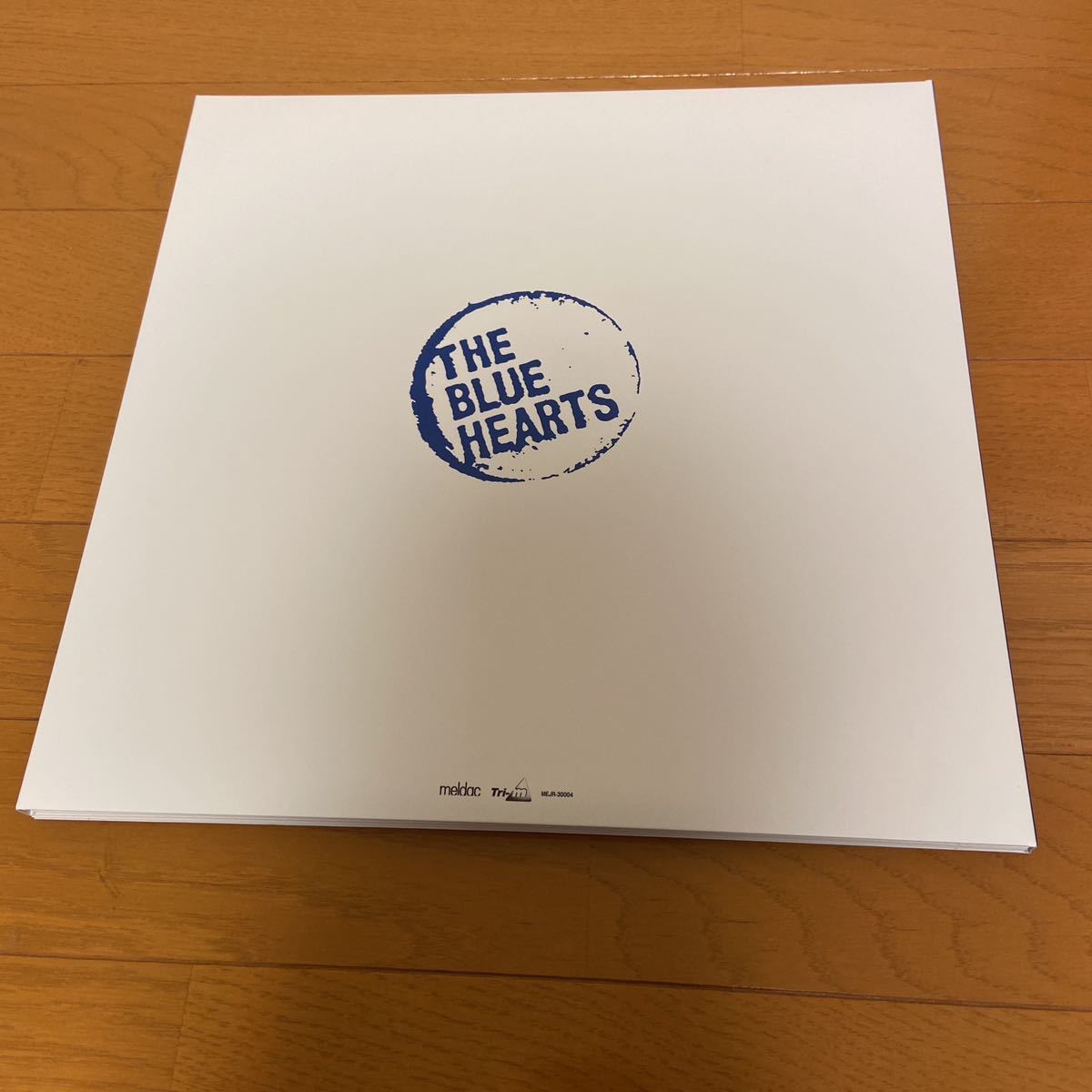 THE BLUE TIME HEARTS SINGLES SINGLES』がアナログレコードで発売