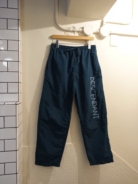 ディセンダント DESCENDANT ナイロン パンツ 深緑 descendant SHORE