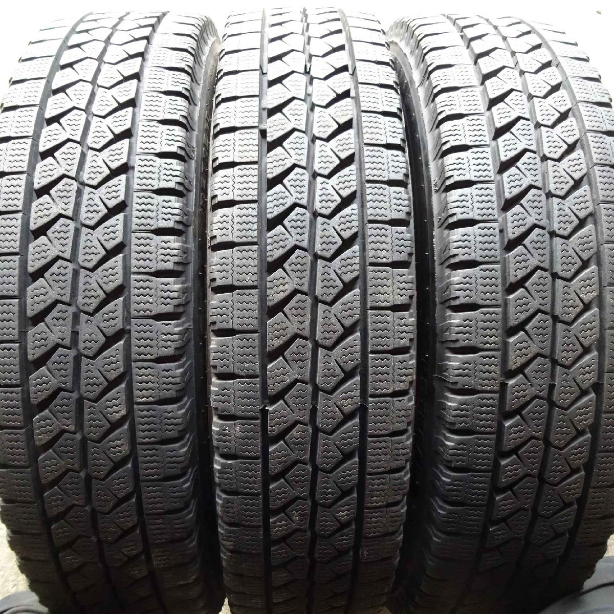 リトレッド 冬 6本SET 会社宛 送料無料 195/85R16 114/112 LT 再生 更生 ブリヂストン W979R バリ溝 小型 トラック ダイナ エルフ NO，E0019