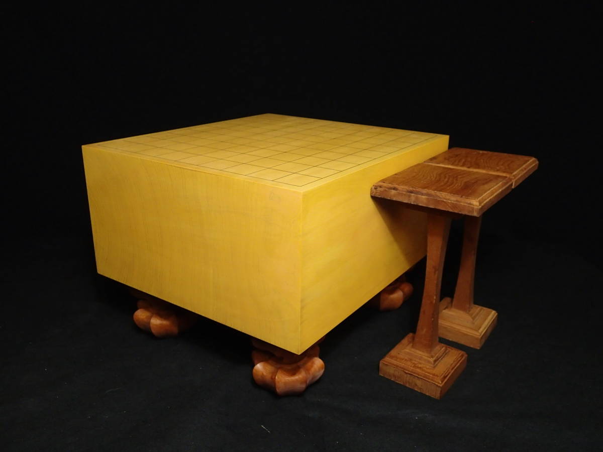 100%新品，最新作 本榧 五寸六分 天地柾 将棋盤 駒置台付き 総仕立て直し済 SB3(将棋)｜売買されたオークション情報、yahooの商品情報をアーカイブ公開 - オークファン 将棋