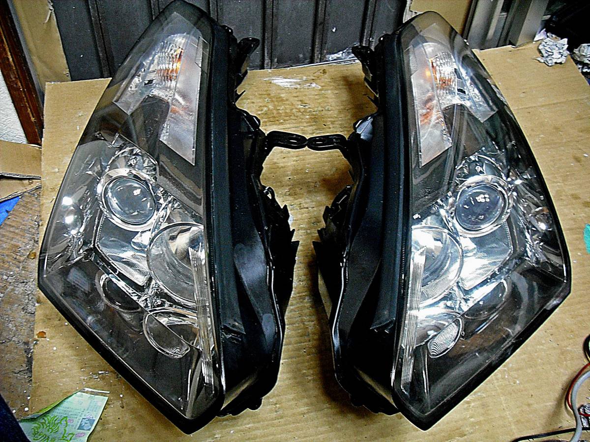 純正 R35 GT-R 35R MY11 MY12 MY13 GTR 中期ヘッドライト左右 純正 R35 GT-R 35R MY11 MY12 MY13 GTR 中期ヘッドライト左右