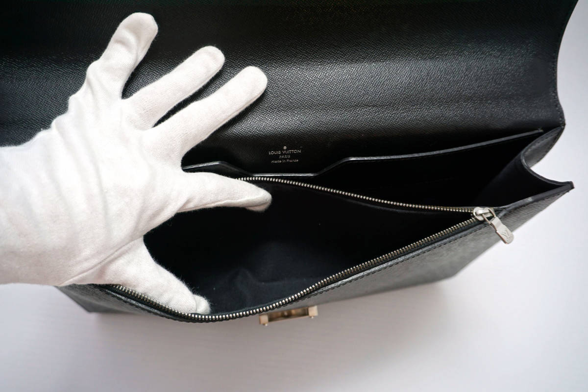 1円 極美品 LOUIS VUITTON ルイ ヴィトン タイガ ネオ ロブスト 1 