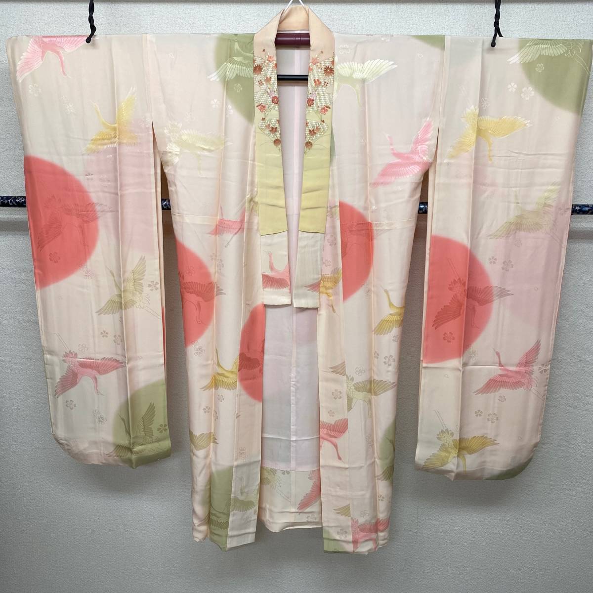 長襦袢 ピンク色系 鶴 振袖用 裄68.5cm 正絹 中古保管品 / 和装 美品 