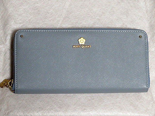 未使用 MARY QUANT マリークヮント 長財布 サックスブルー 牛革