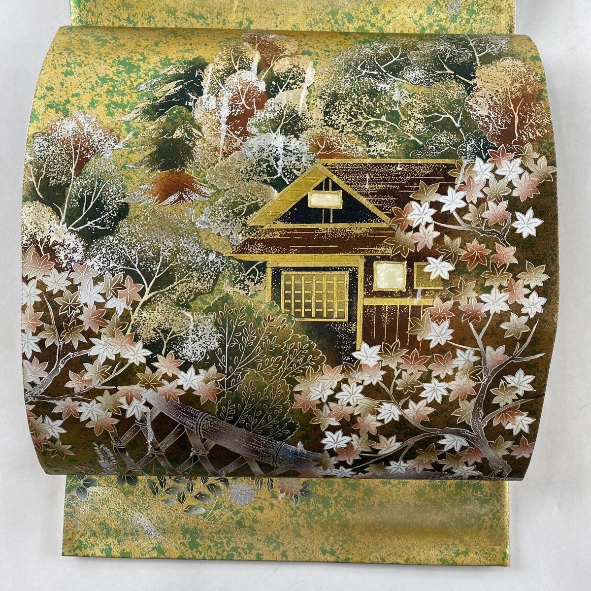 袋帯 秀品 建物 紅葉 金銀彩 金色 お太鼓柄 正絹 【中古】