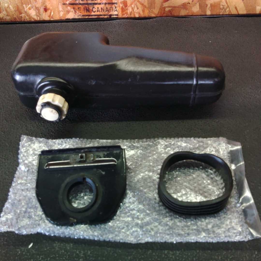 ダックス(DAX) コンパクトフューエルサブタンク(1000cc) 左側用