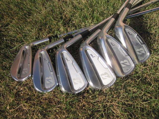 ブリジストン　J４０　デュアルポケットキャビティーアイアン　５－PW　６本セット