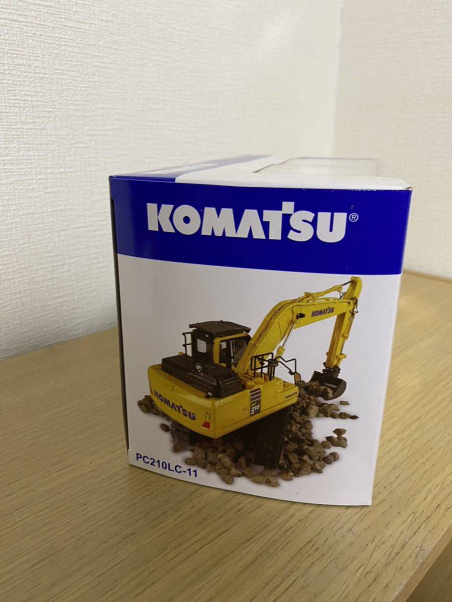 コマツ KOMATSU 油圧ショベル PC210LC ミニチュア 1/50 油圧ショベル